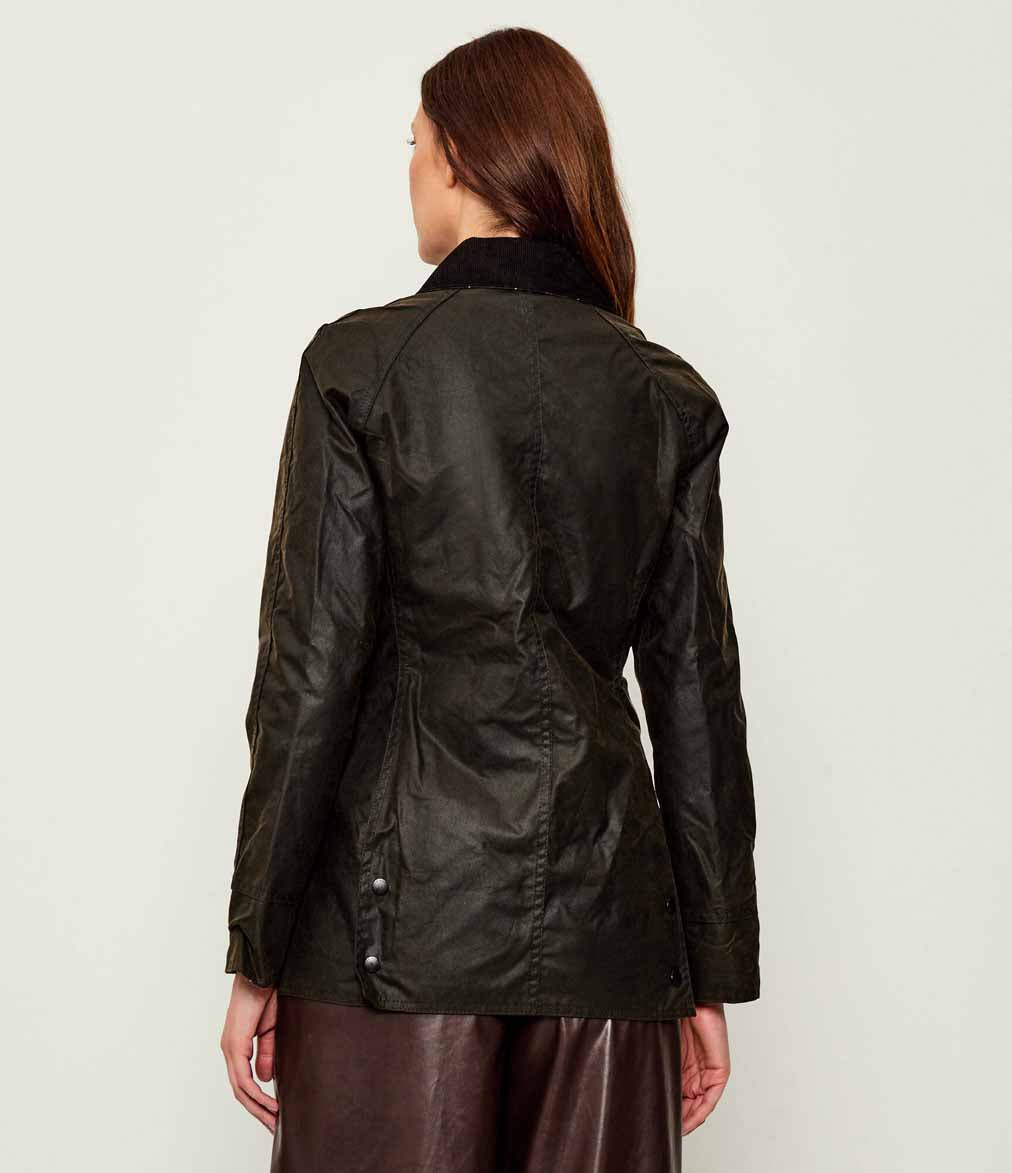 Chaqueta de mujer BARBOUR Classic Beadnell Waxed