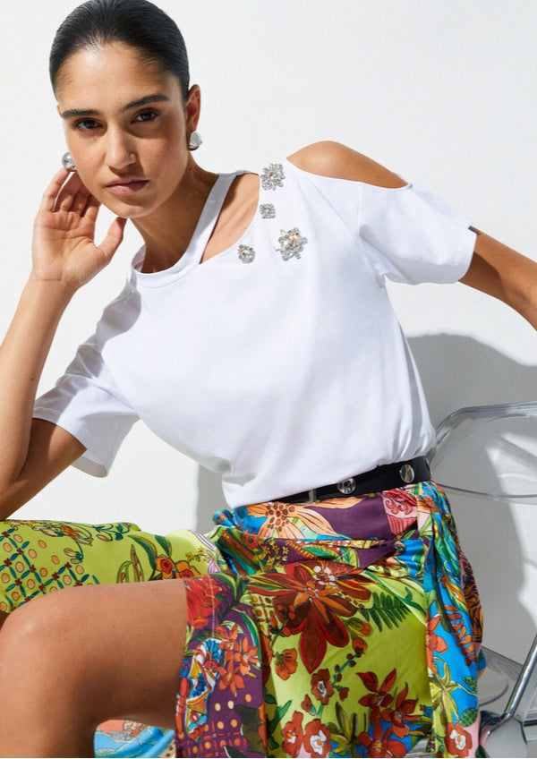 Camiseta LIUJO con bordados de pedrería