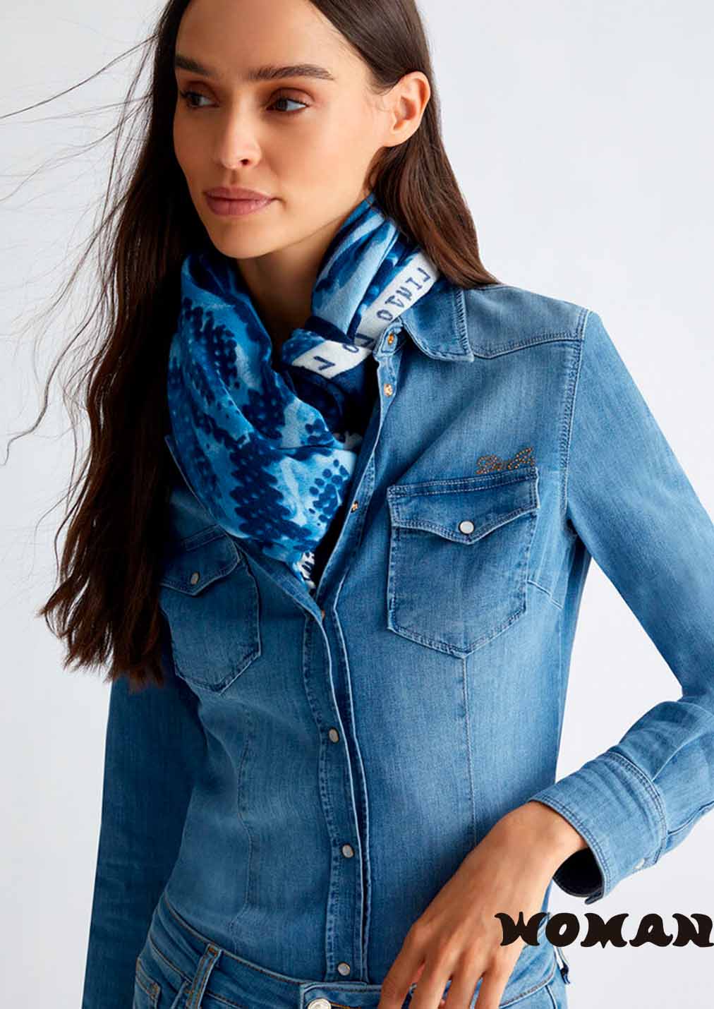 Fular Liujo estampado piel serpiente