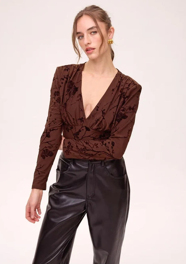 Top MIOH - flocado corte imperio marrón