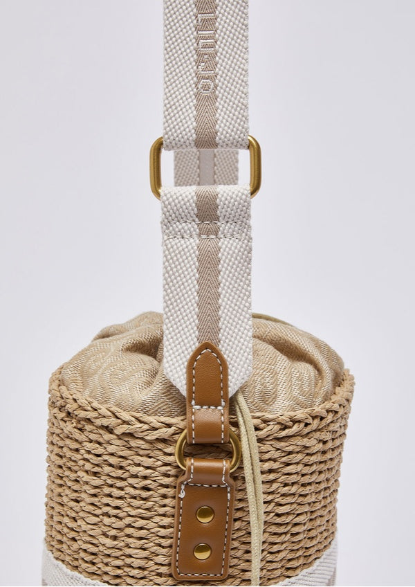 Bolso Liujo bombonera de paja